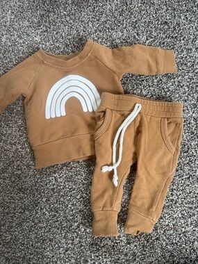 Mebie baby Gender Neutral Matching Sweatshirt & Jogger Set - Caramel Size 0-3 Mo